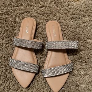 NWOT Sandals